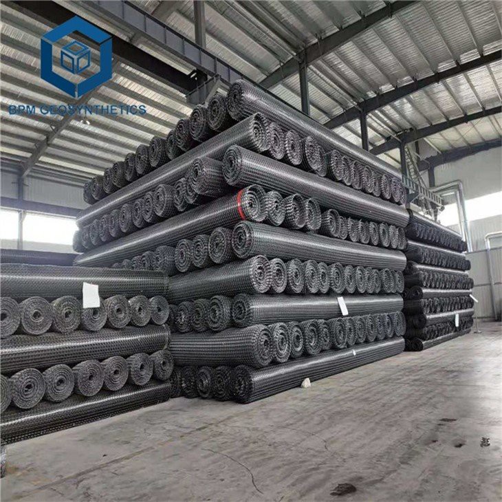 Geosynthetic reinforcement geogrid